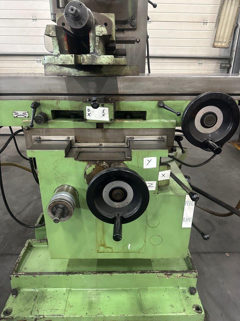 Momac Model FU3 Universal Milling Machine - GD Machinery : GD Machinery
